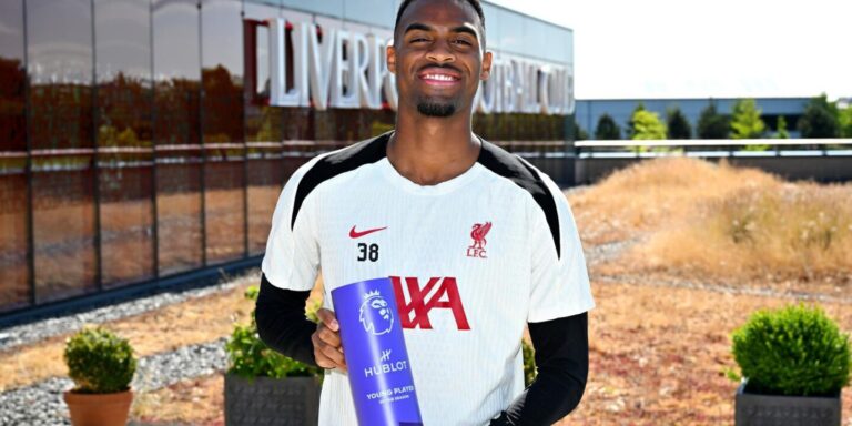 Ryan Gravenberch wins young Premier League players this season